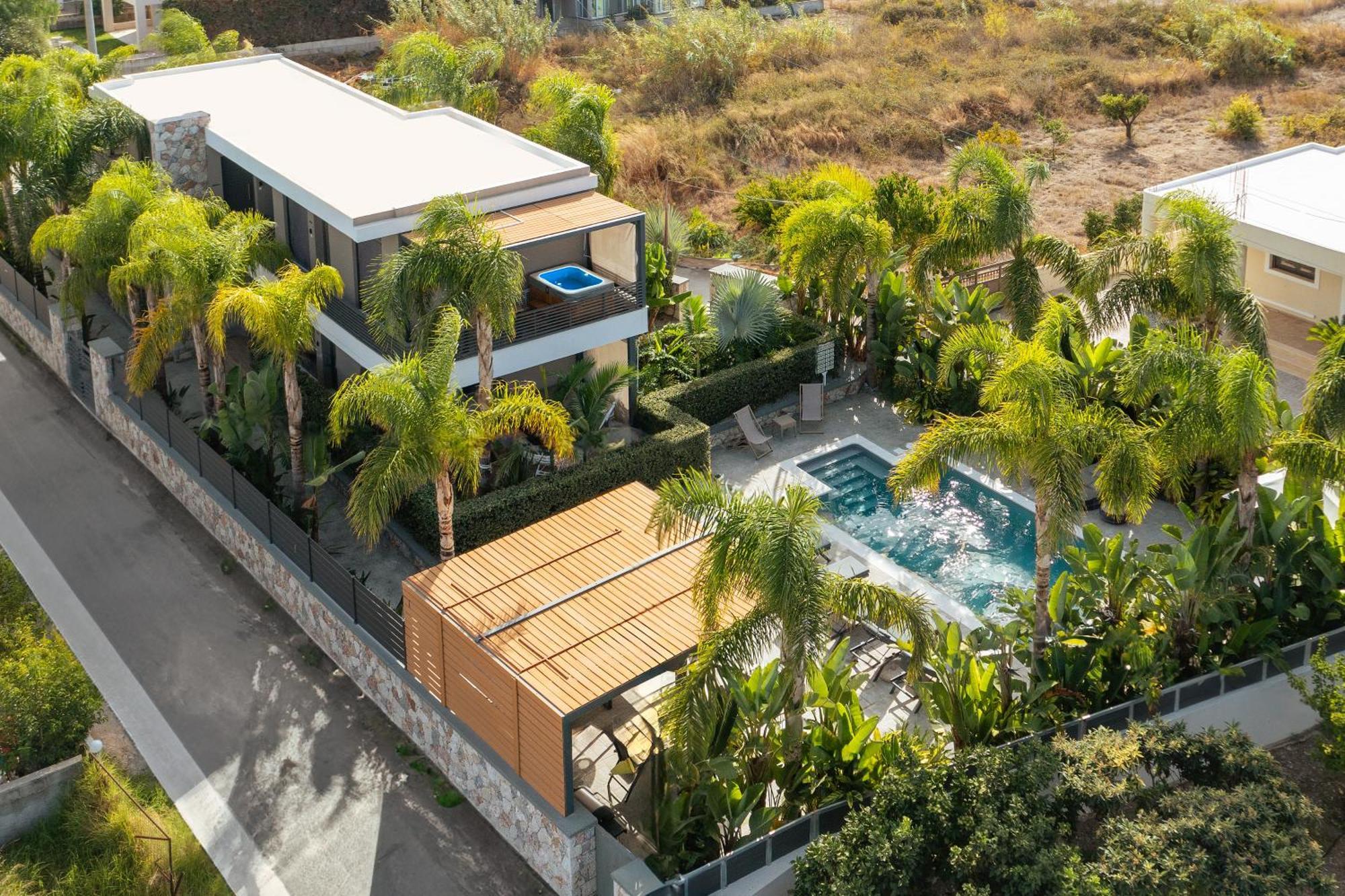 Palmeral Luxury Suites Kremasti  Exterior photo